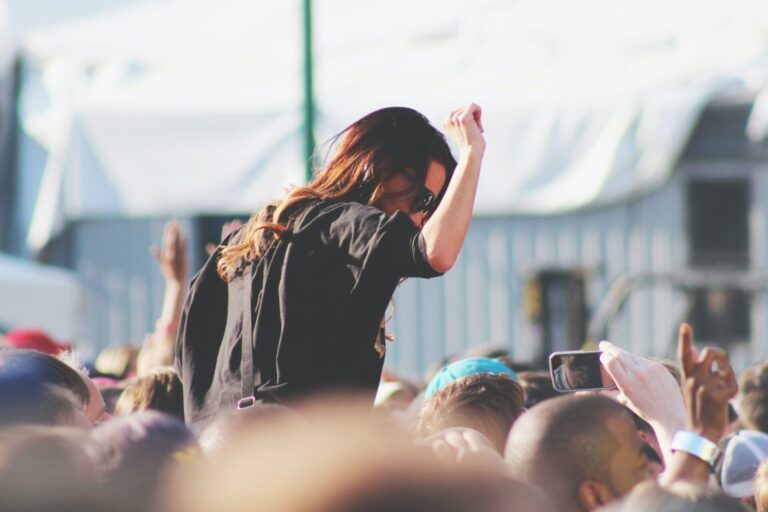 joey-thompson-4zN_-PKsbWw-unsplash-scaled