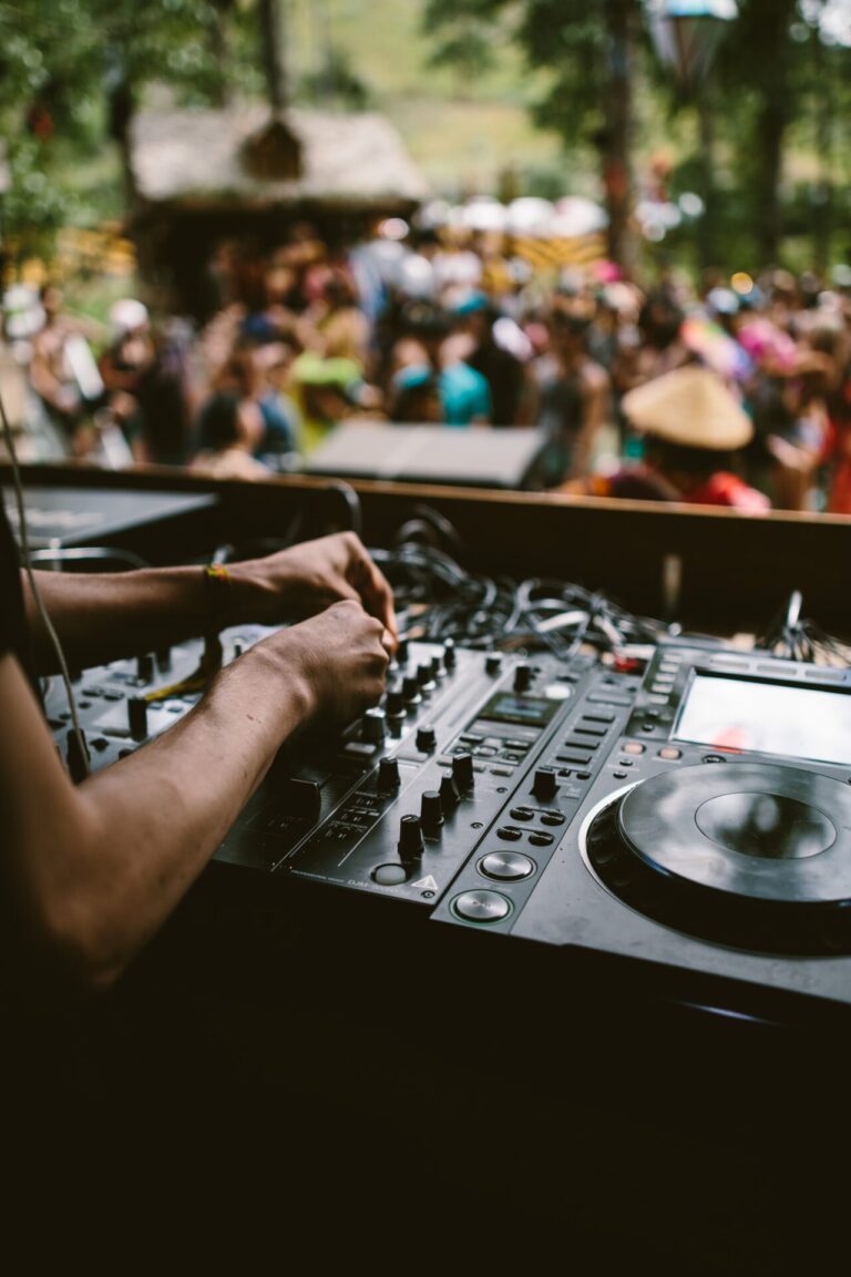 michael-benz-SP6vKjbUic0-unsplash